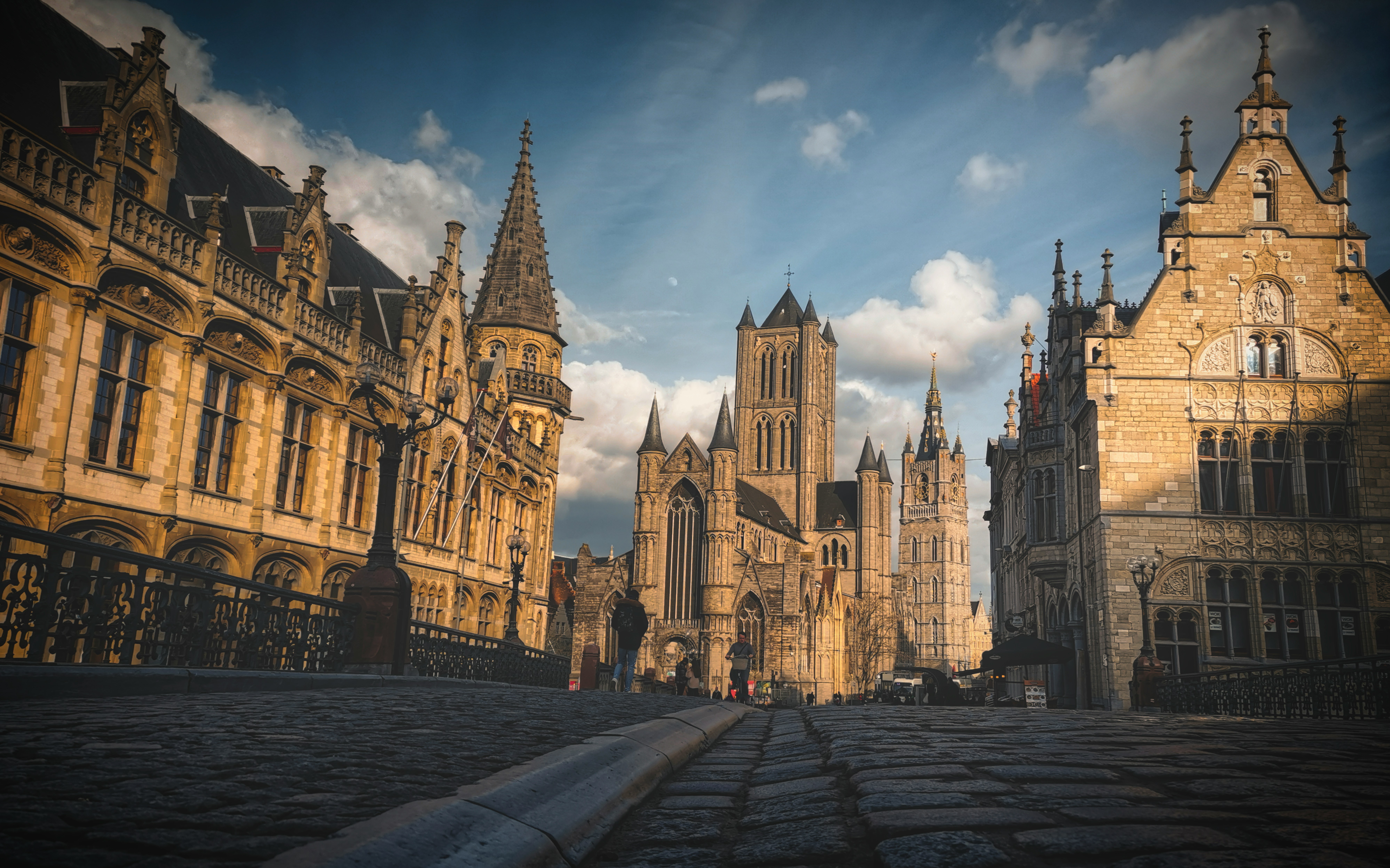 Ghent medieval castle and river
